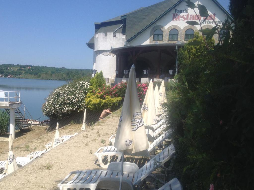 Gyekenyes Kastely Fogado Hotel Exterior photo